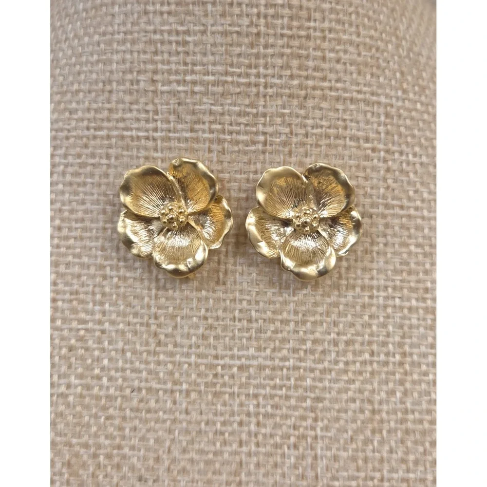 Stunning Vintage Sterling Silver Magnolia Flower Post Earrings Gold Tone